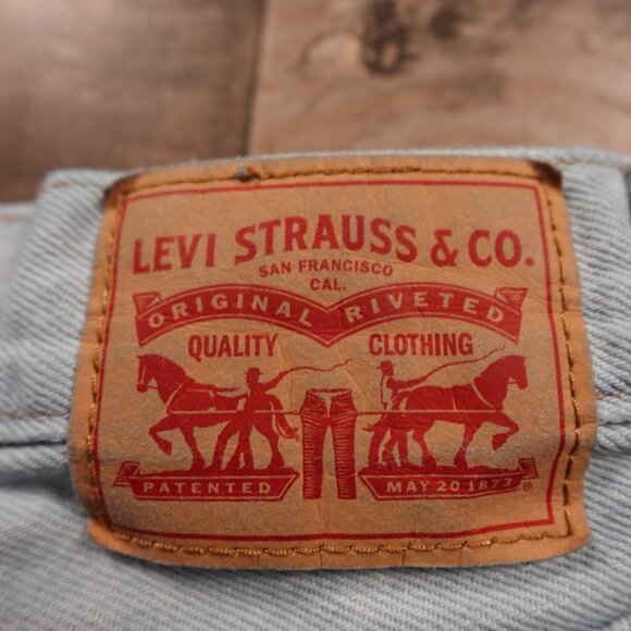 Levi’s ’94 Baggy Denim Shorts Women’s W24, 7” Inseam - Picture 9 of 12